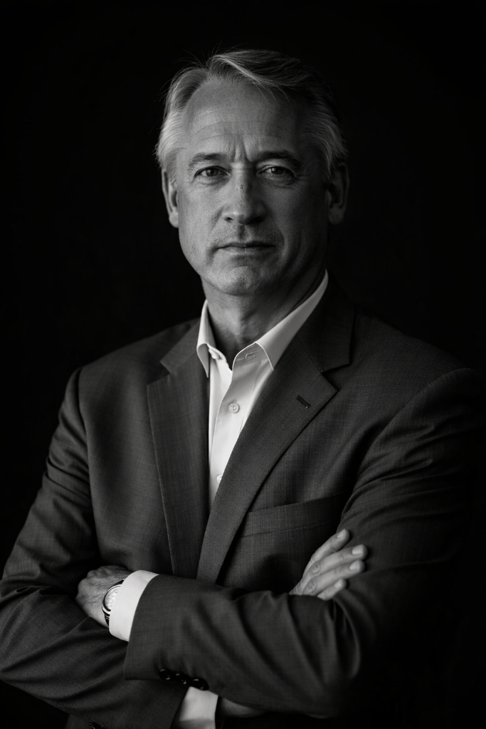 Portrait of Jon Leinen